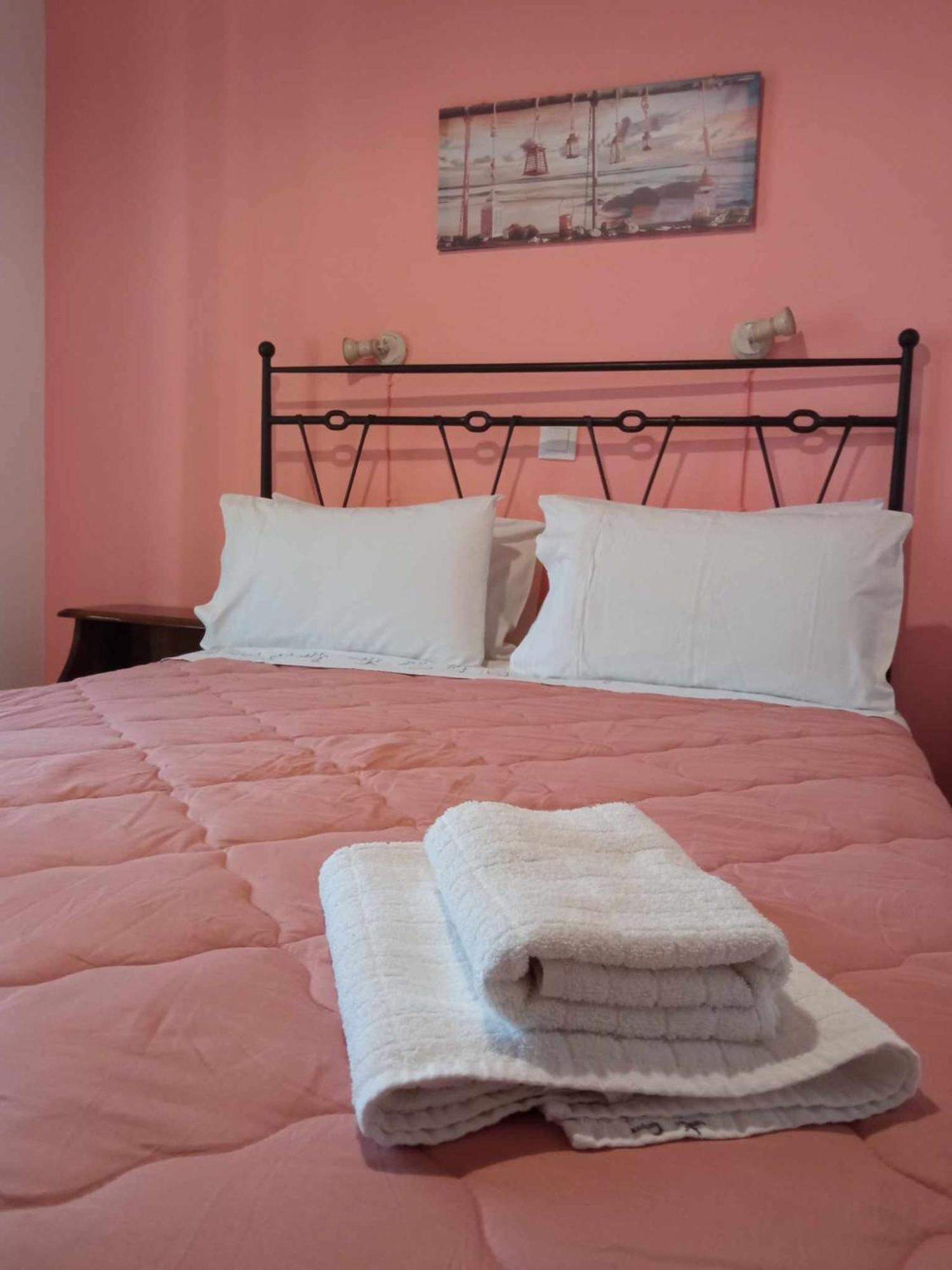 Eftichia Apartment Roda  Bagian luar foto