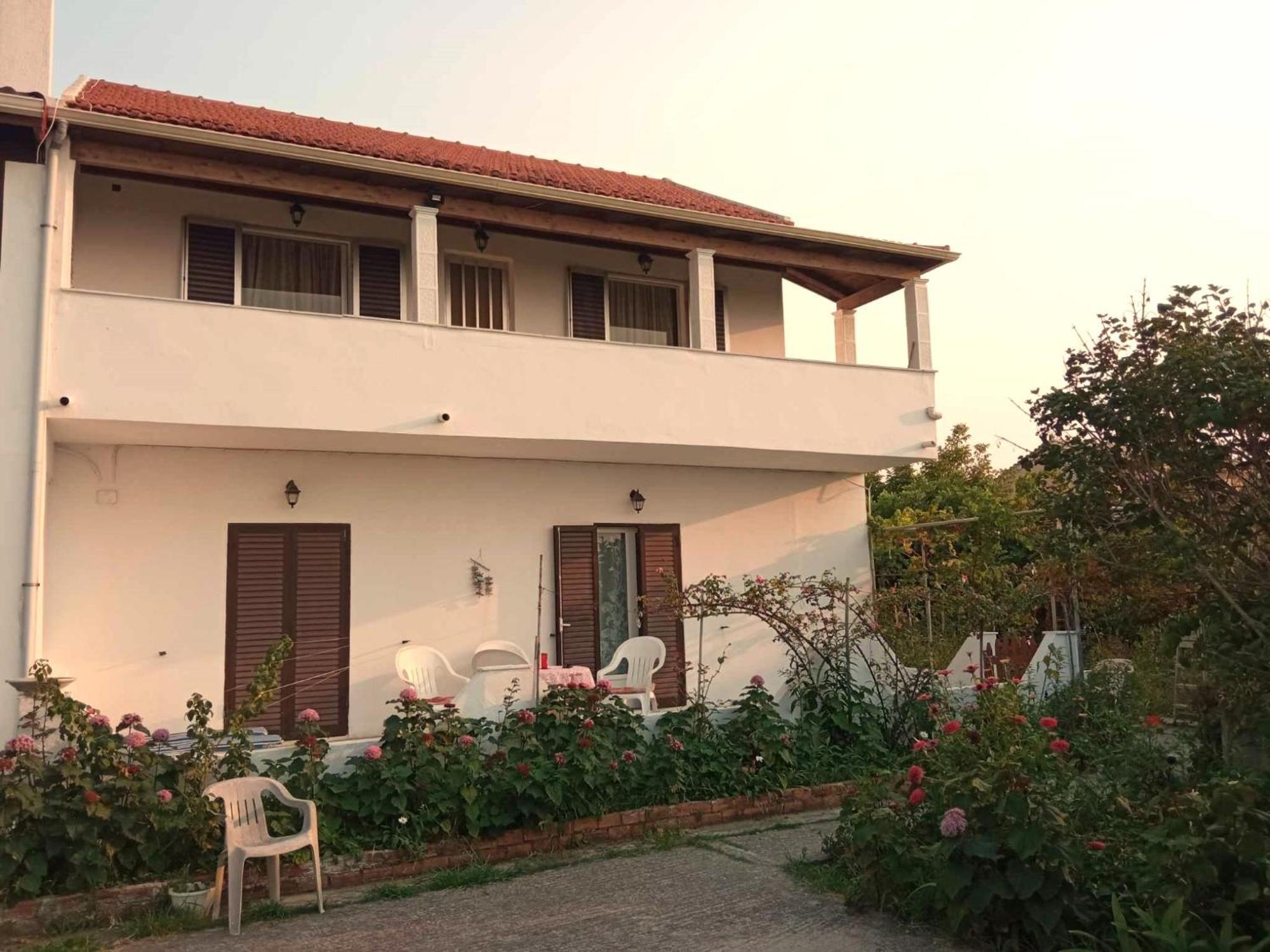 Eftichia Apartment Roda  Bagian luar foto