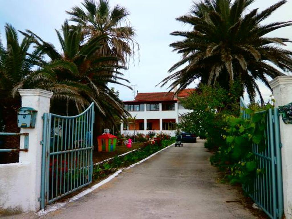 Eftichia Apartment Roda  Bagian luar foto