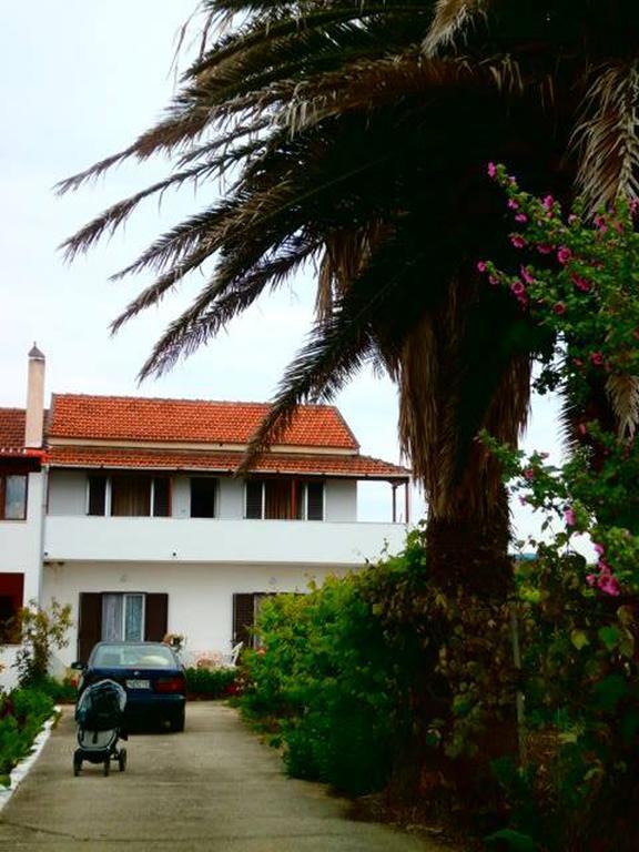 Eftichia Apartment Roda  Bagian luar foto