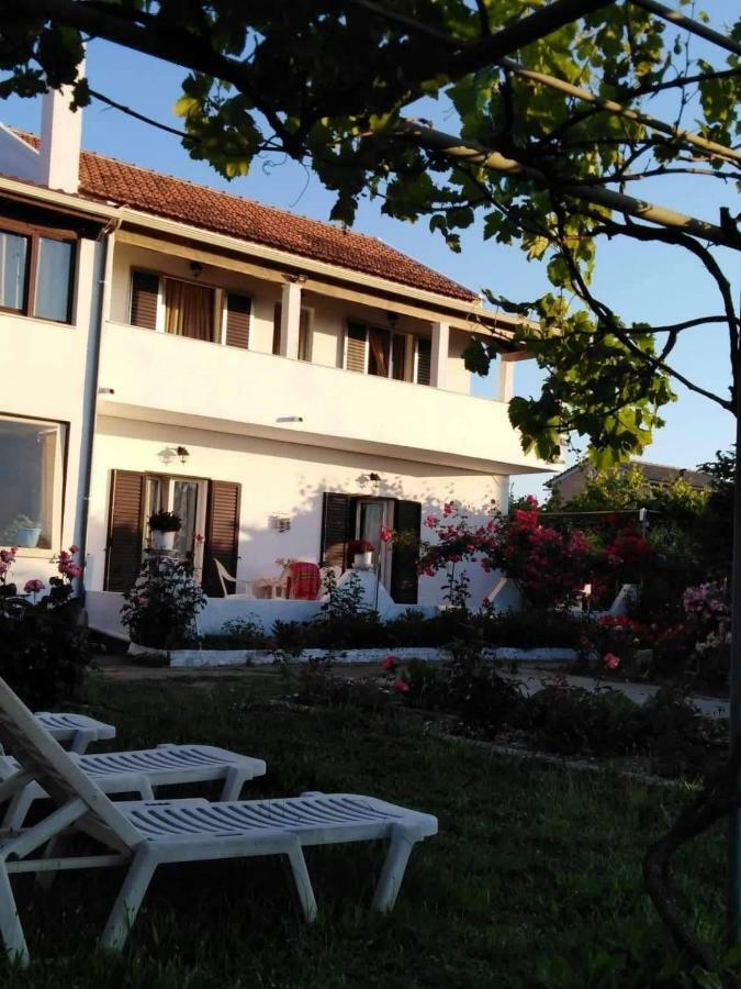 Eftichia Apartment Roda  Bagian luar foto